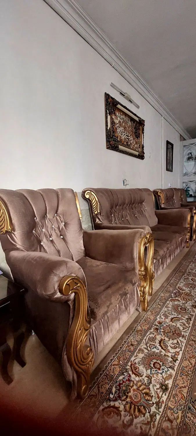 مبل نیمه استیل هفت نفره ، میز نهار خوری، تابلو گل*|مبلمان خانگی و میز عسلی|مشهد, نظام دوست|دیوار
