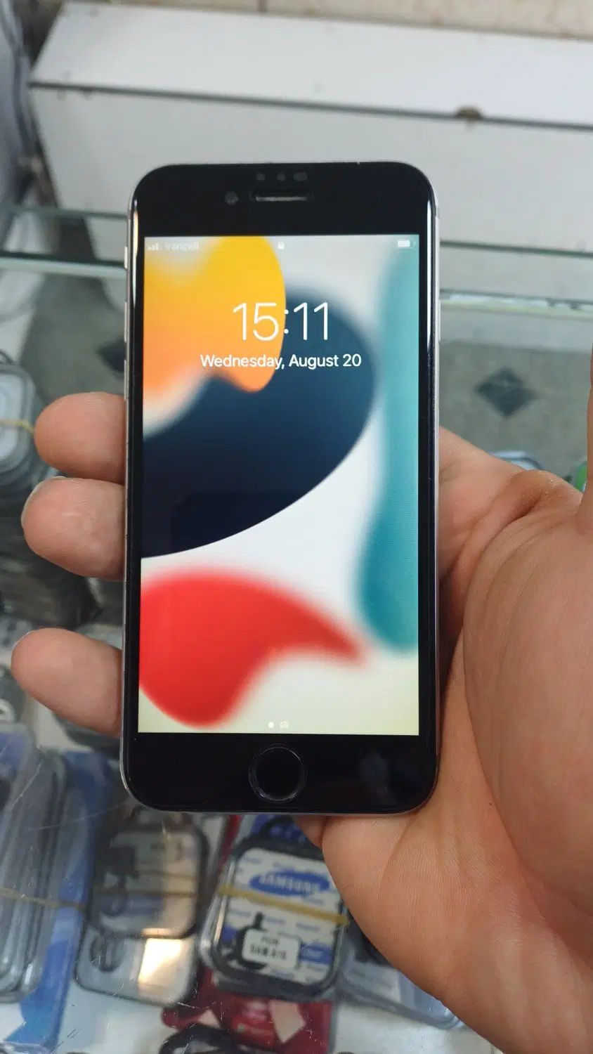 اپل iPhone 6s با حافظهٔ ۶۴ گیگابایت|موبایل|همدان, |دیوار