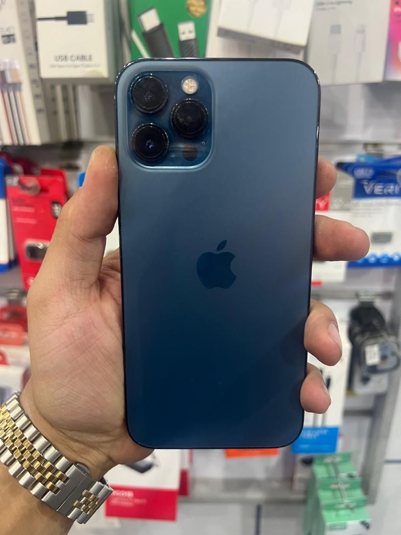 اپل iPhone 12 Pro Max با حافظهٔ ۲۵۶ گیگابایت|موبایل|همدان, |دیوار