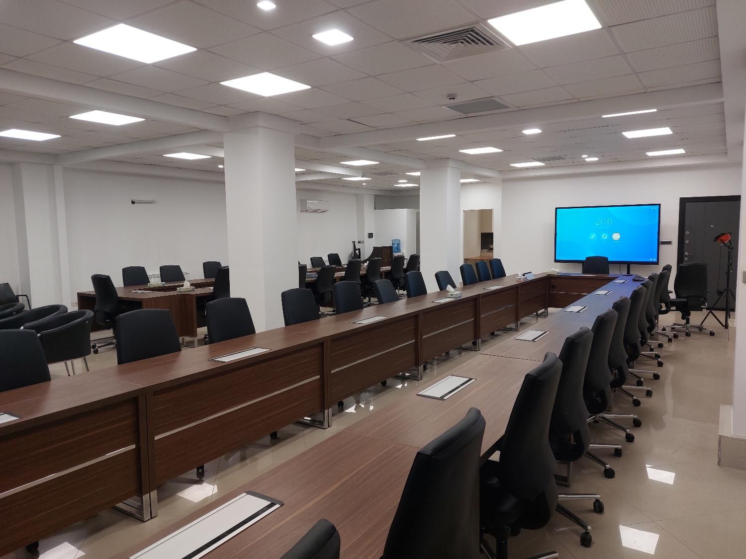 اجاره فضای آموزشی ، اتاق جلسه 170 متری فلت|اجارهٔ کوتاهمدت دفتر کار و فضای آموزشی|رشت, صفاری|دیوار