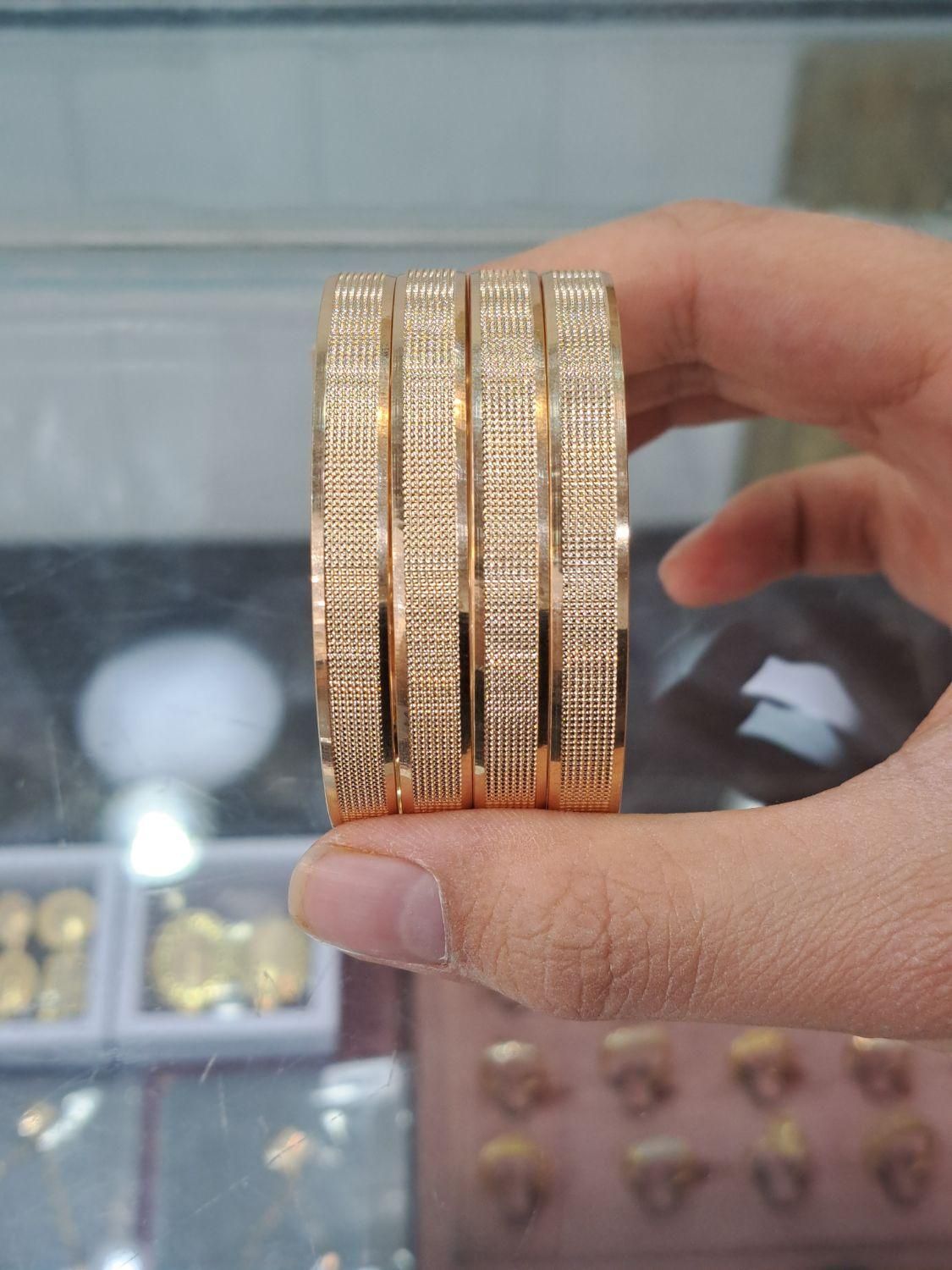 النگو برج|جواهرات|قم, نیروگاه|دیوار