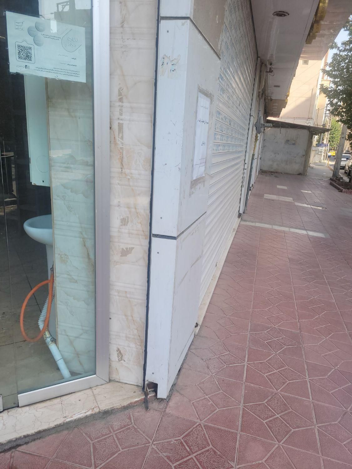 مغازه تجاری ۵۷ متری دارای باکن خیابان بهار فروغی|فروش مغازه و غرفه|کرج, برغان|دیوار