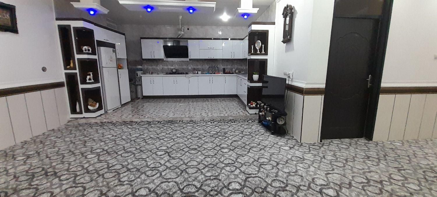 سویت و اتاق اجاره با پارکینگ نزدیک ساحل|اجارهٔ کوتاه‌مدت آپارتمان و سوئیت|بندر گناوه, |دیوار