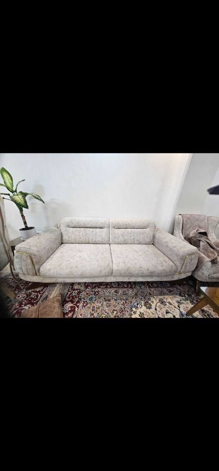 مبل سه نفره تخت خواب شو|مبلمان خانگی و میز عسلی|تهران, باغ خزانه|دیوار
