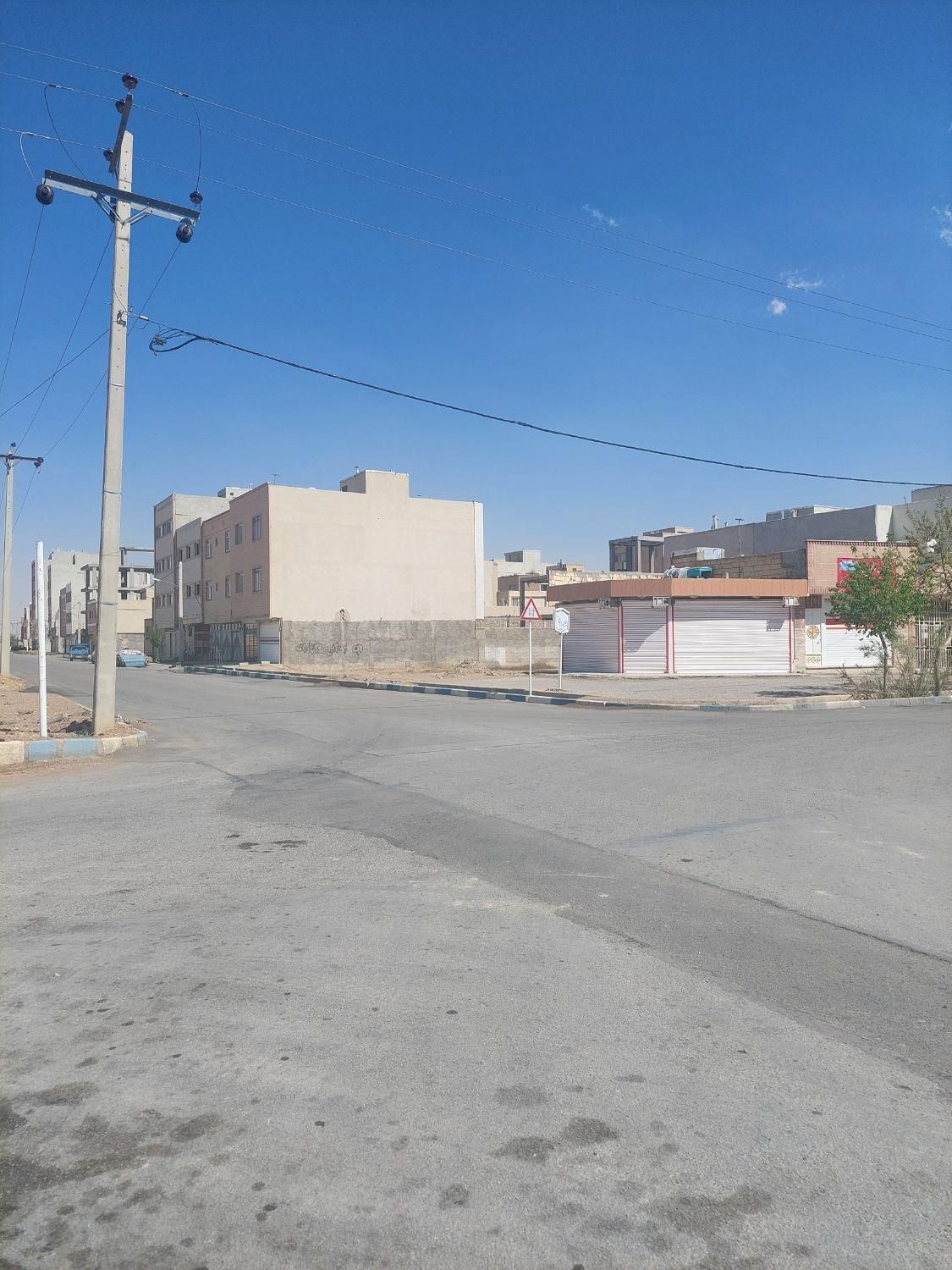 زمین۲۳۰متری گلدیس فاز۵سنددارشاهینشهرمعاوضه باخودرو|فروش زمین و ملک کلنگی|فولادشهر, A4|دیوار