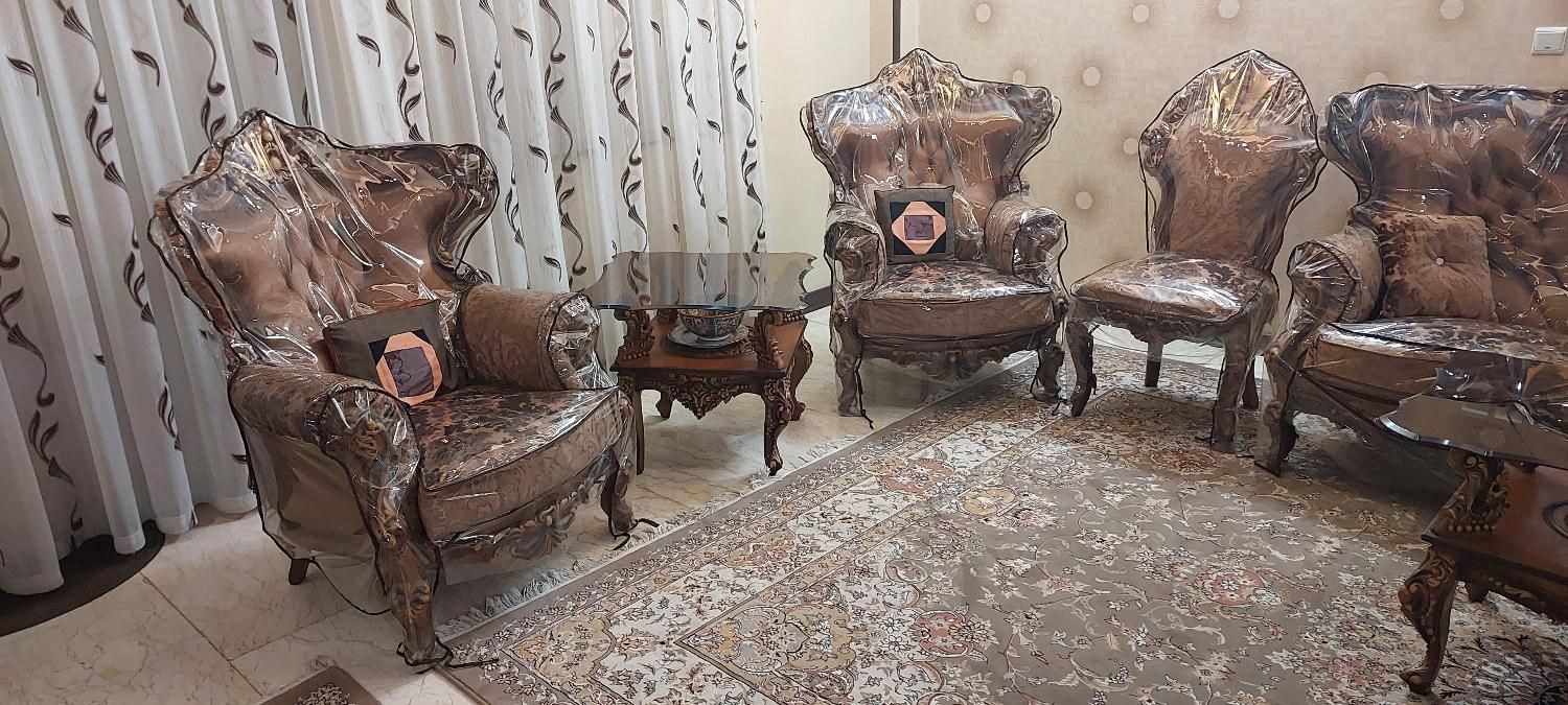 مبلمان کلاسیک ۹ نفره|مبلمان خانگی و میز عسلی|اصفهان, شاهزید|دیوار