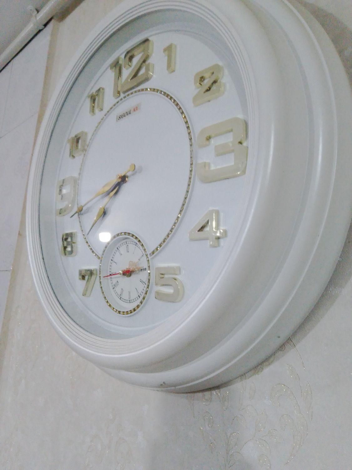 ساعت|ساعت|اصفهان, ملکشهر|دیوار