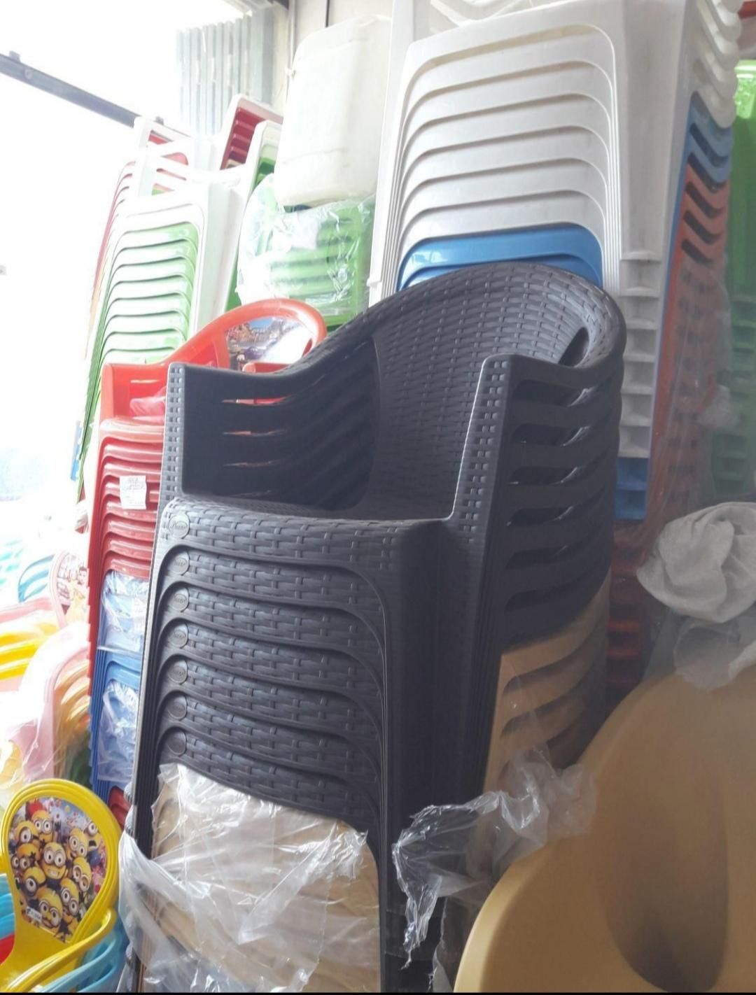 صندلی و میز پلاستیکی ناصر|صندلی و نیمکت|خمینی‌شهر, |دیوار