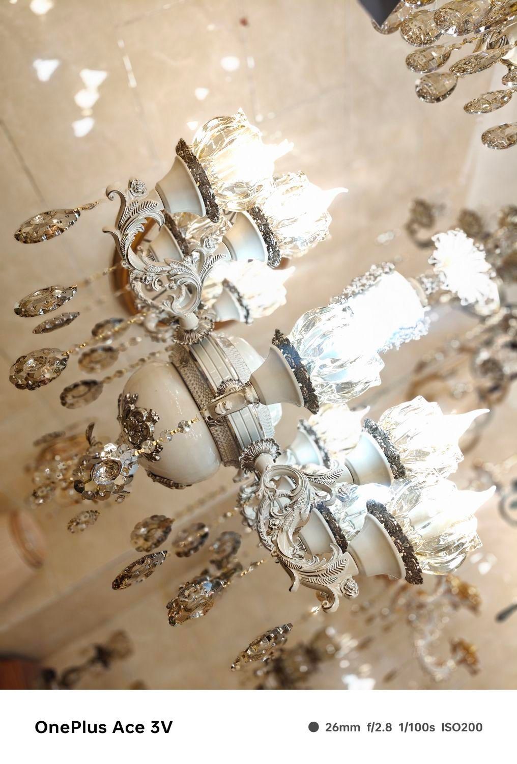 لوستر آرامیس بزرگ12شاخه۱۲ لامپه نقره کرمی|لوستر و چراغ آویز|تبریز, |دیوار