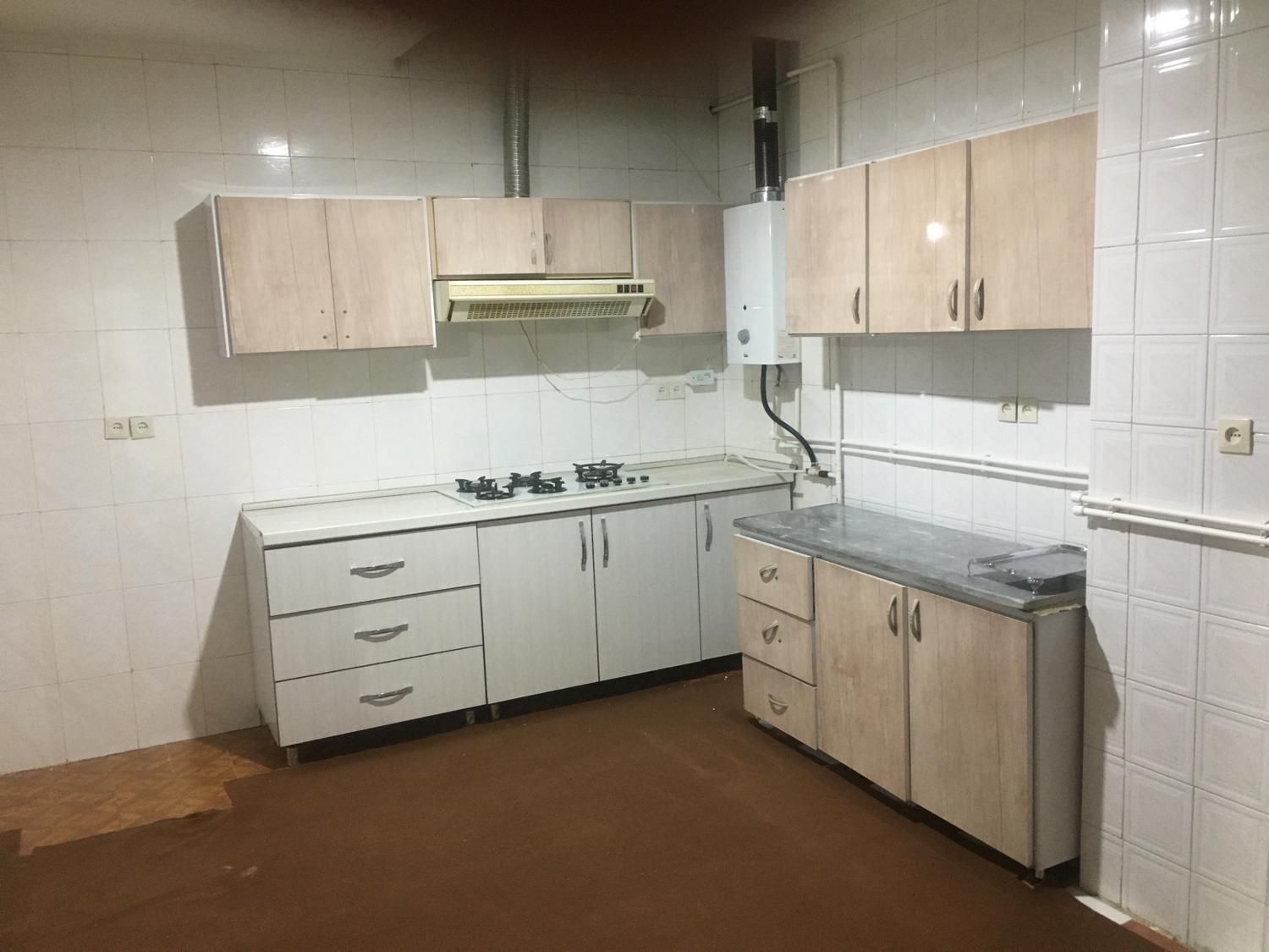 سویت سویت آپارتمان ویلای خانواده ومجرد|اجارهٔ کوتاه‌مدت آپارتمان و سوئیت|سنندج, |دیوار