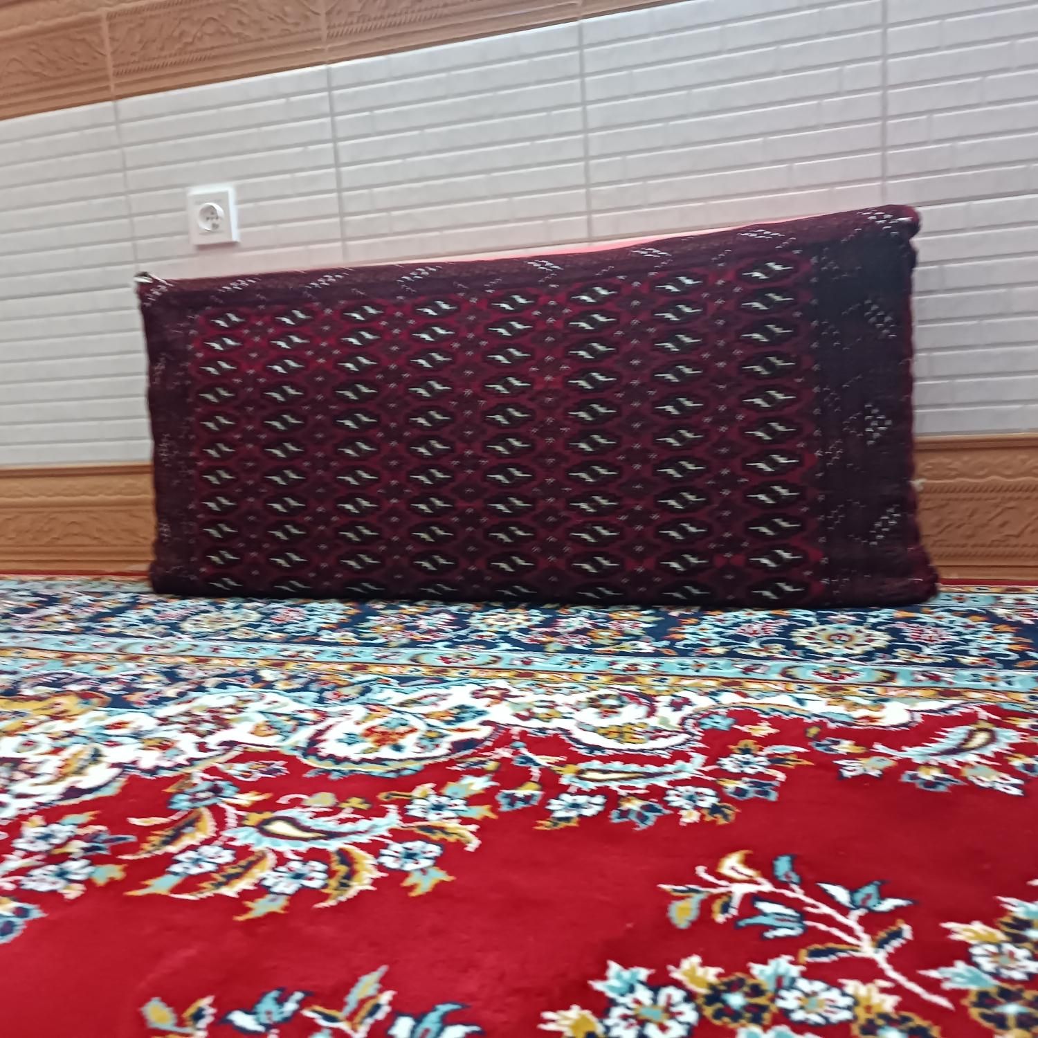 سه جفت پشتی ماشینی مخصوص باغ جفت 200تومن|پشتی|سبزوار, فرهنگیان|دیوار