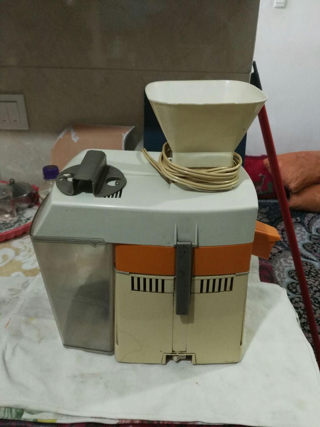 دوتاابمیوه گیری ومولنکس ژاپنی اصل220وات|آبمیوه‌گیر و آب‌مرکبات‌گیر|تهران, سبلان (لشگر)|دیوار