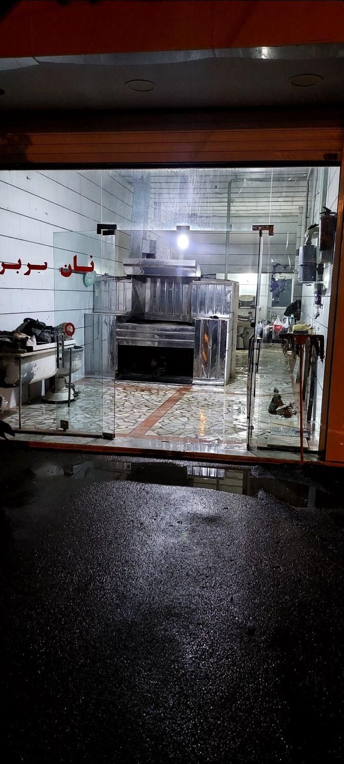 ۱۲۰متر مغازه بهر خیابان اصلی نجف اباد ناحیه اندیشه|اجارهٔ مغازه و غرفه|قزوین, |دیوار