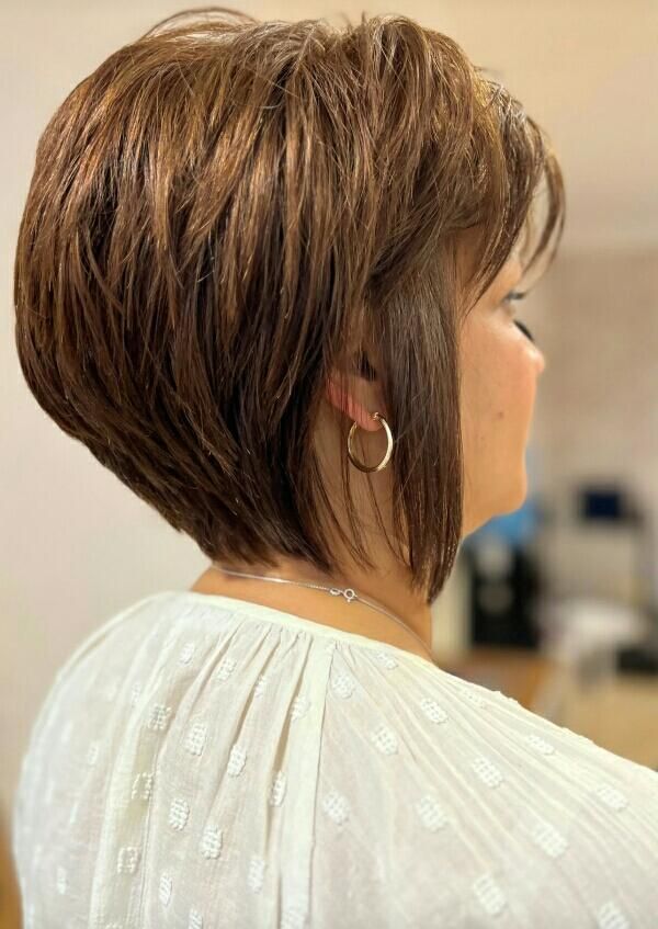 کوتاهی مو و رنگ مو و تراپی تخصصی مو|خدمات آرایشگری و زیبایی|رشت, شهریاران|دیوار