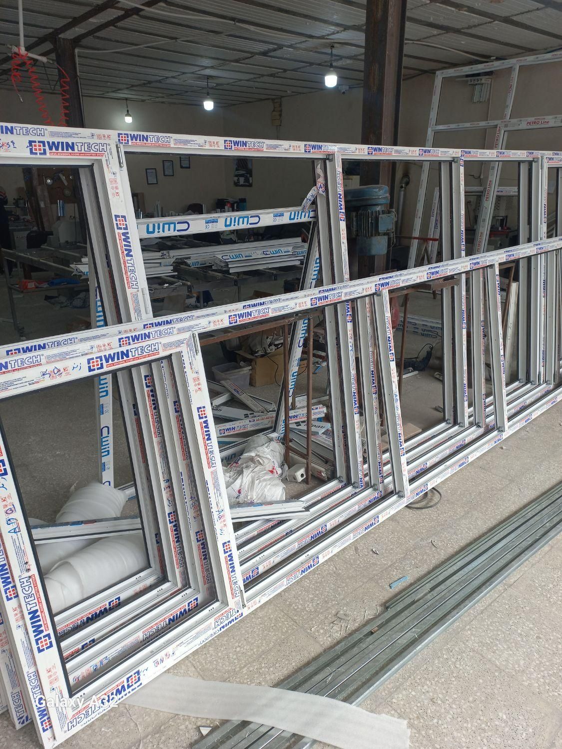 تولید درب وپنجره دو جداره UPVC|خدمات پیشه و مهارت|قم, کلهری|دیوار