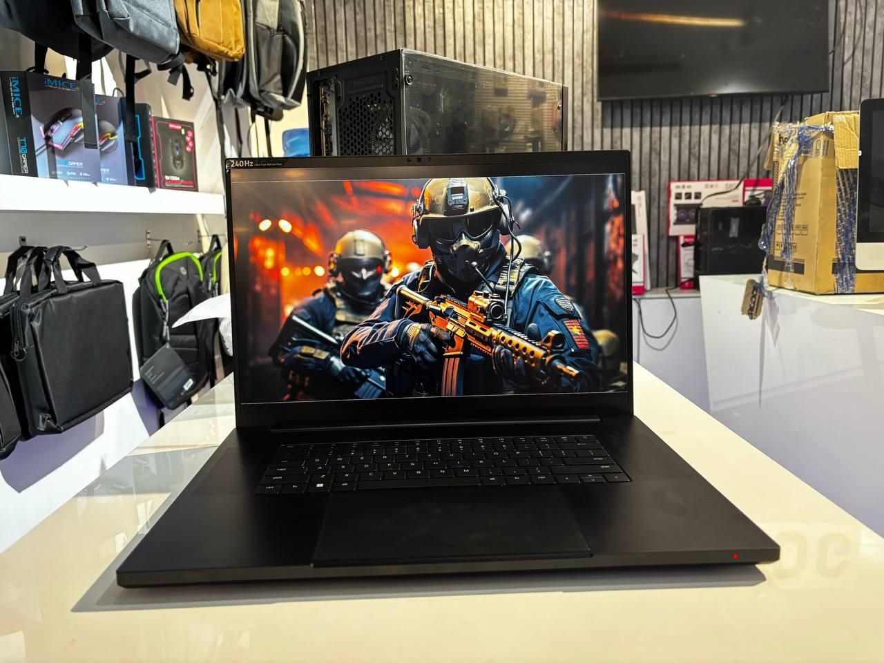 تنها لپ تاپ استوک آمریکاییRazer blade 18داخل ایران|رایانه همراه|تهران, میرداماد|دیوار