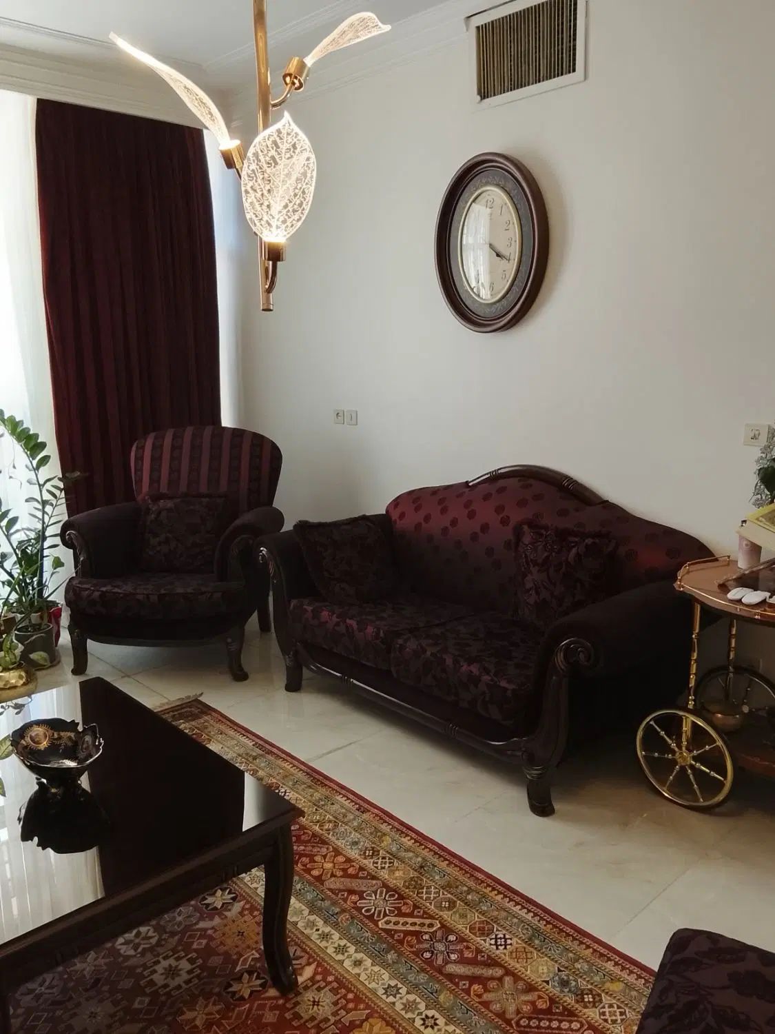 مبلمان و سرویس ناهارخوری ۸نفره بوفه فرش|مبلمان خانگی و میز عسلی|شاهین‌شهر, بنیاد ازدواج|دیوار