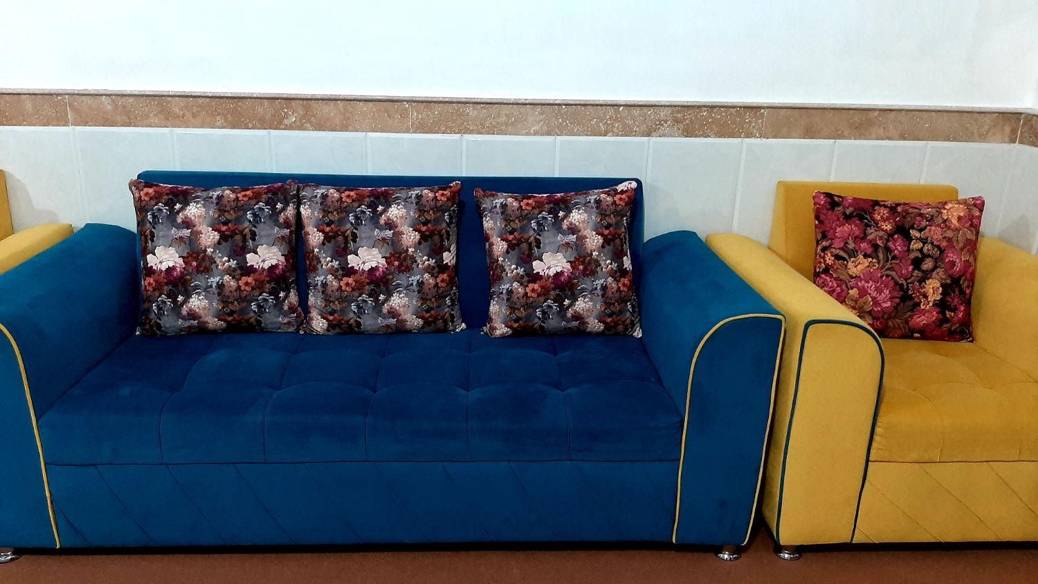 مبل ۷ نفره با جلو مبلی ۳ عدد|مبلمان خانگی و میز عسلی|سلماس, |دیوار