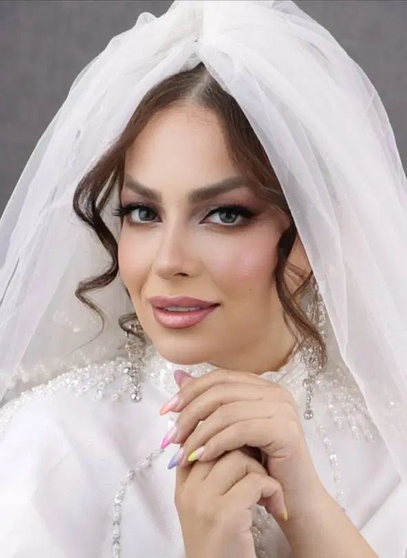 میکاپ و شینیون عروس|خدمات آرایشگری و زیبایی|کرج, دهقان ویلا|دیوار