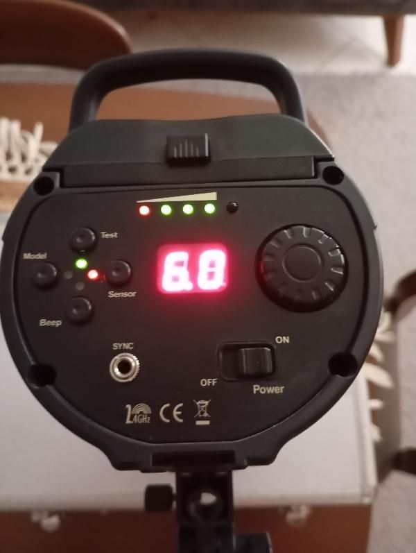 فلاش پرتابل mettel 400 ژول|دوربین عکاسی و فیلم‌برداری|تهران, چیتگر|دیوار