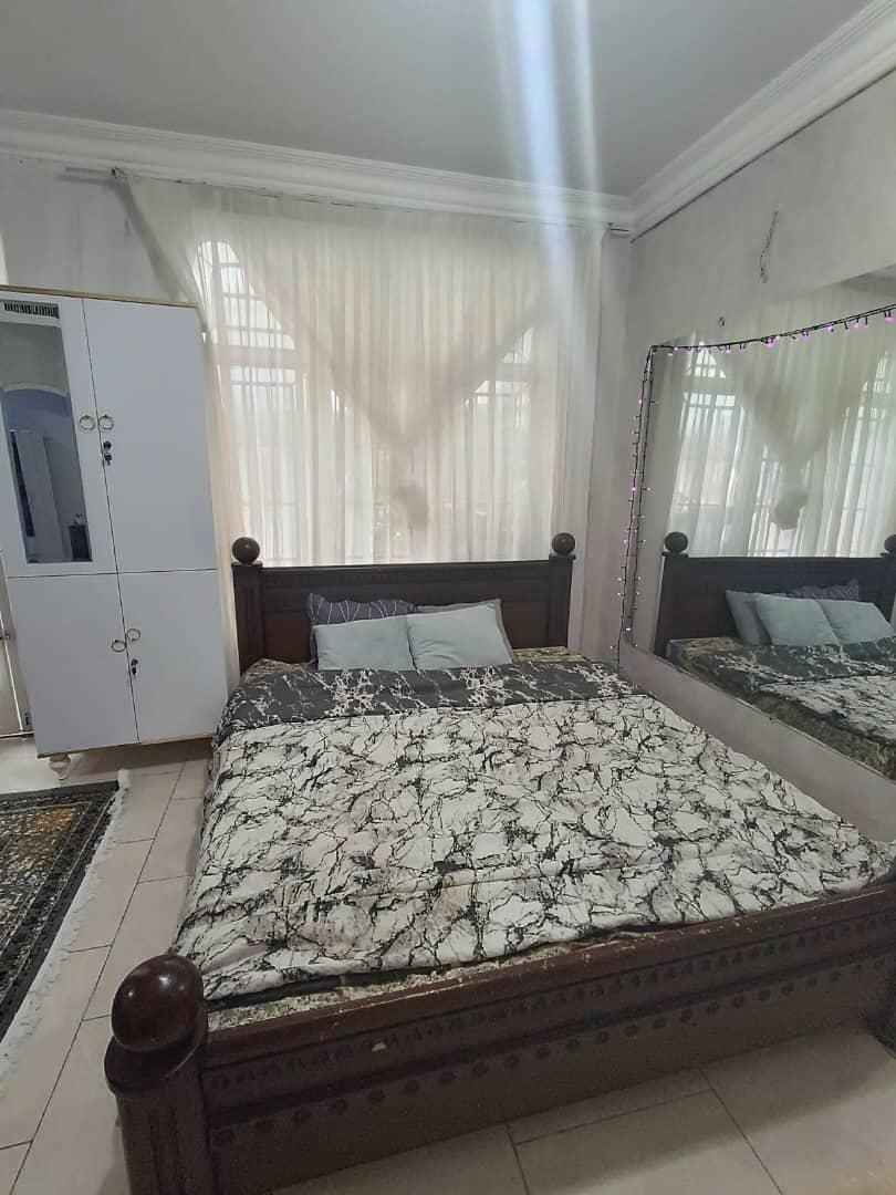 اجاره دربست ویلایی روزانه(اندیشه) فقط یک و سیصد|اجارهٔ کوتاه‌مدت آپارتمان و سوئیت|مشهد, شهرک رازی (شهرک غرب)|دیوار