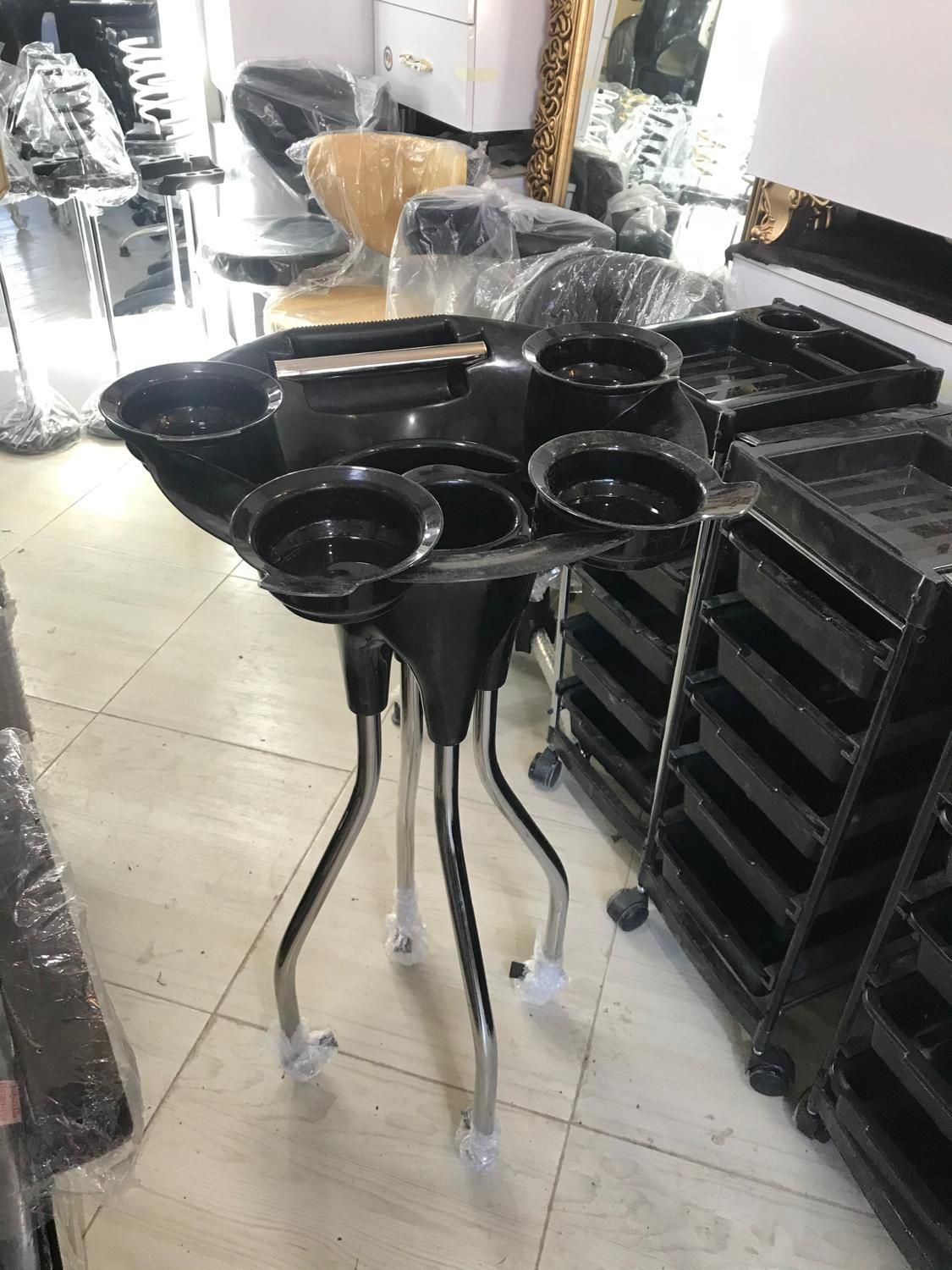 پایه رنگ حرفه ای|آرایشگاه و سالن‌های زیبایی|نیشابور, هفده شهریور|دیوار