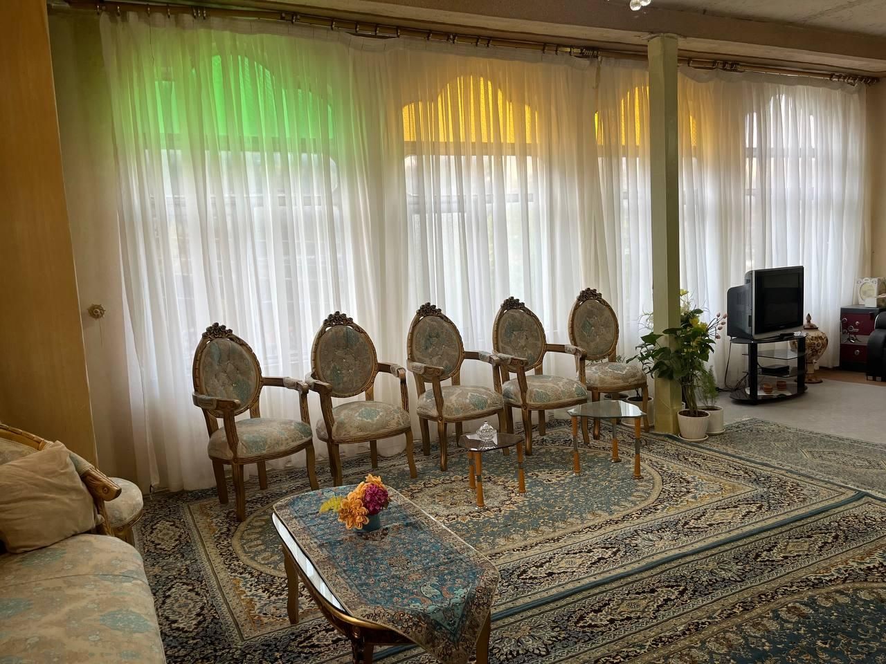 سوئیت شیک و تمیز طاقبستان روبروی پارک جنگلی|اجارهٔ کوتاه‌مدت آپارتمان و سوئیت|کرمانشاه, |دیوار