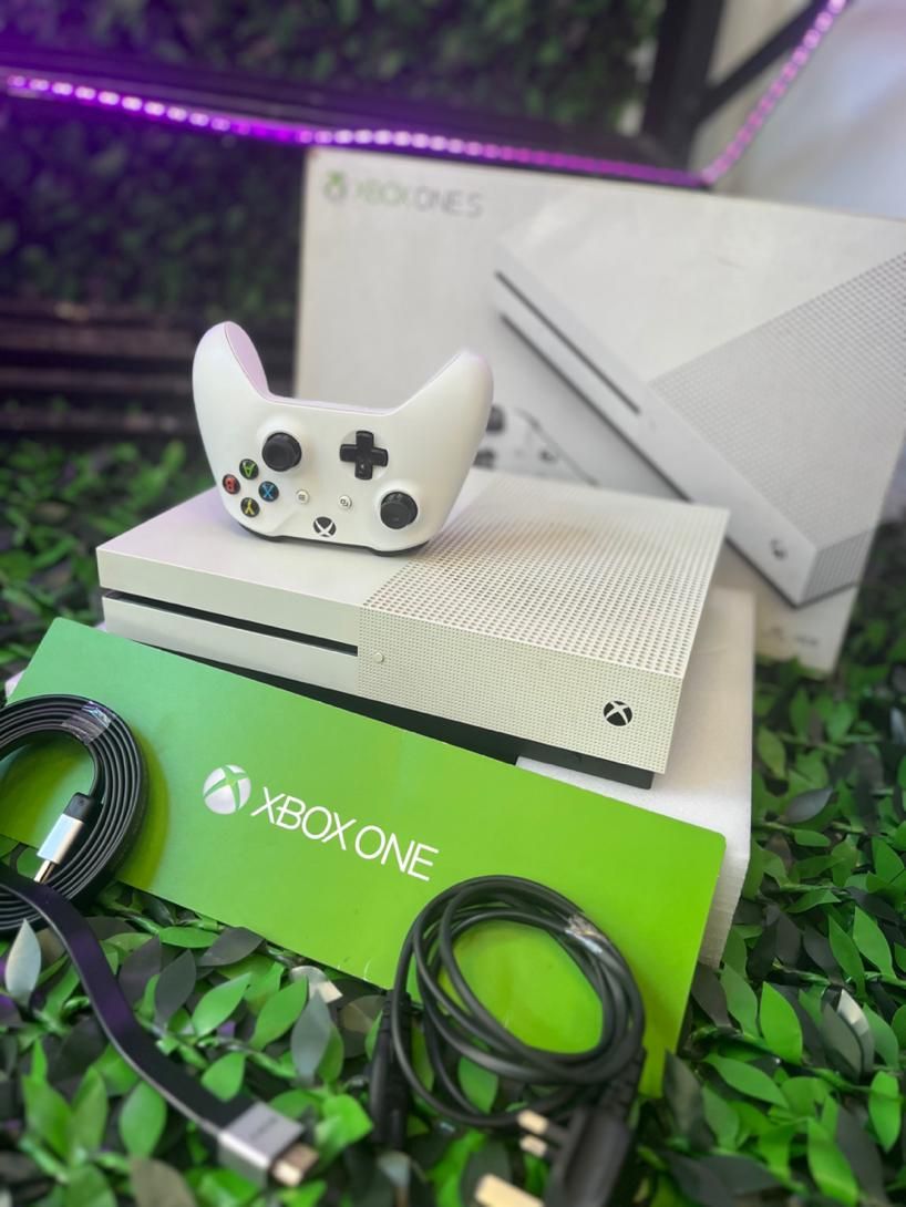 Xbox one s|کنسول، بازی ویدئویی و آنلاین|رشت, استادسرا|دیوار