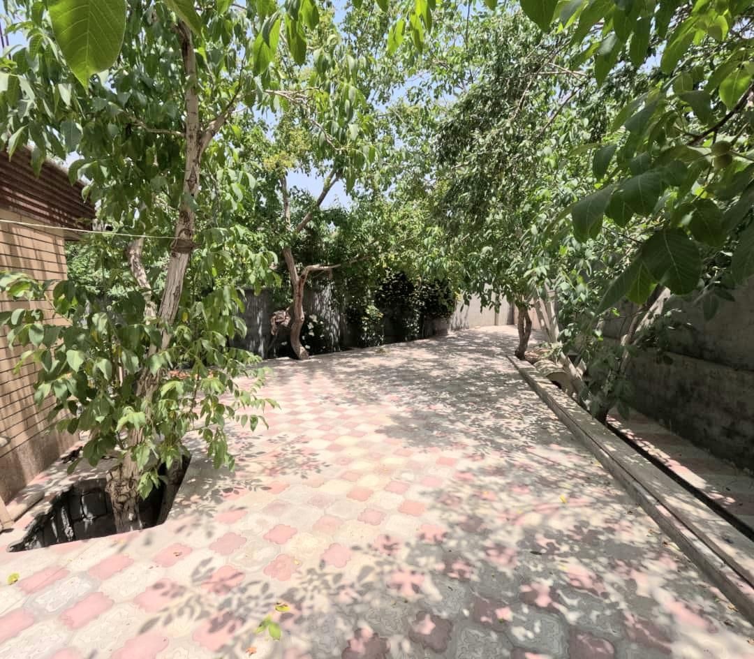 ویلای لوکس لب آب باغبهادران با استخر|اجارهٔ کوتاه‌مدت ویلا و باغ|اصفهان, بوستان آینه خانه|دیوار