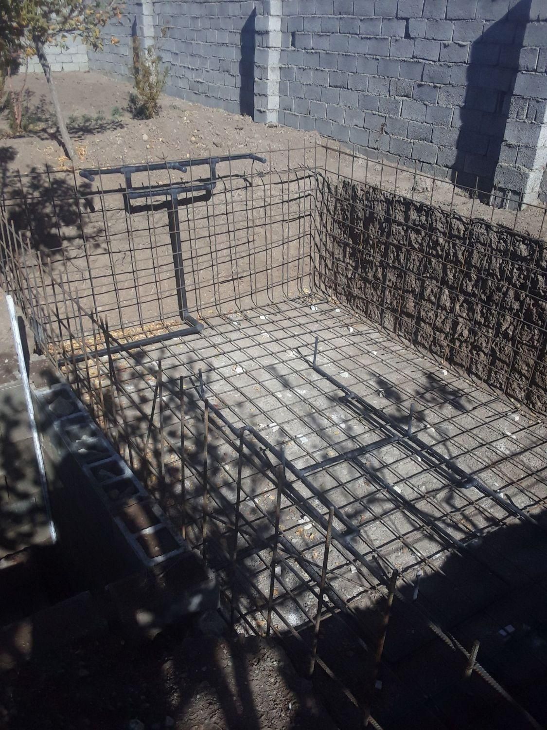 آرماتوربندی و قالب بندی وبتون ریزی|خدمات پیشه و مهارت|سیرجان, |دیوار