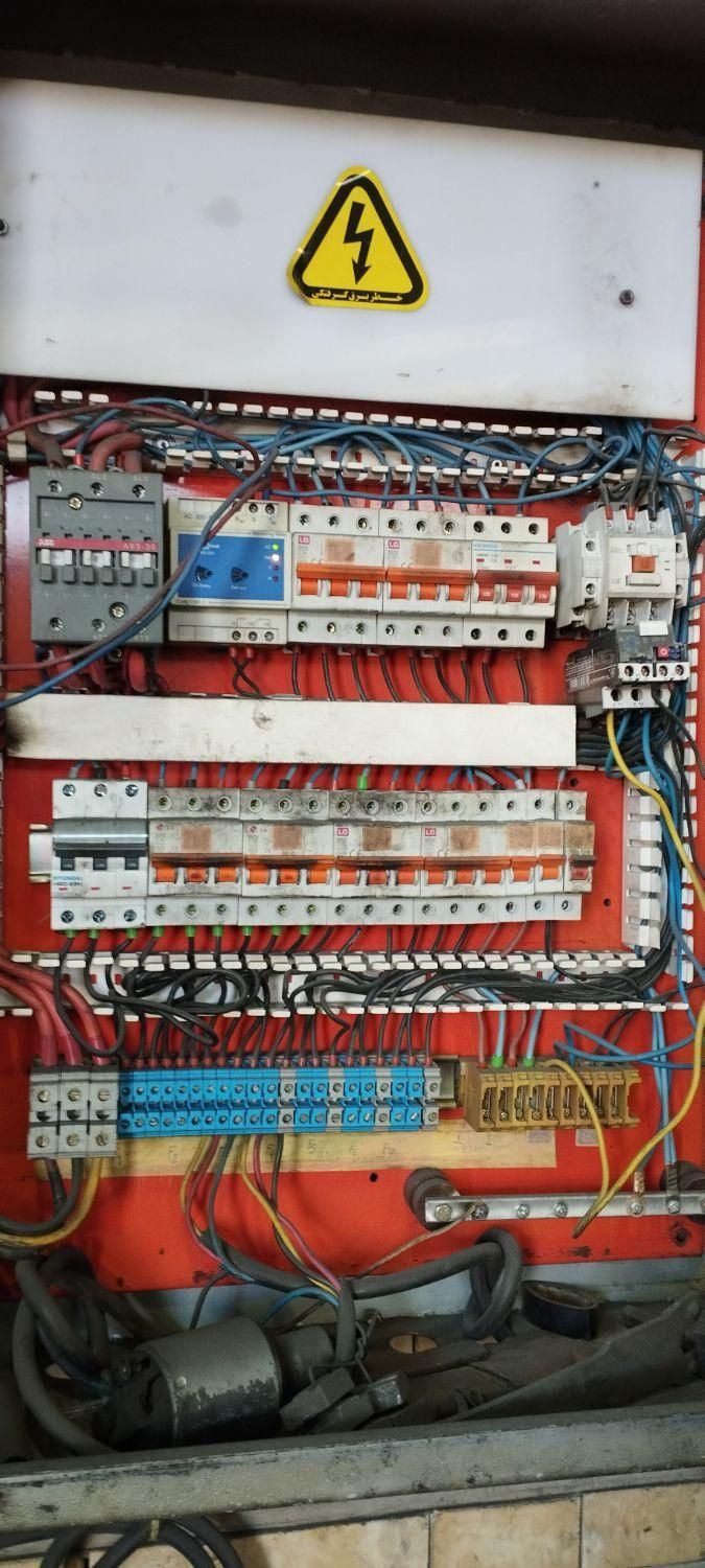 برقکار،برق کار،کابل کشی،صنعتی و ساختمانی|خدمات پیشه و مهارت|تبریز, |دیوار