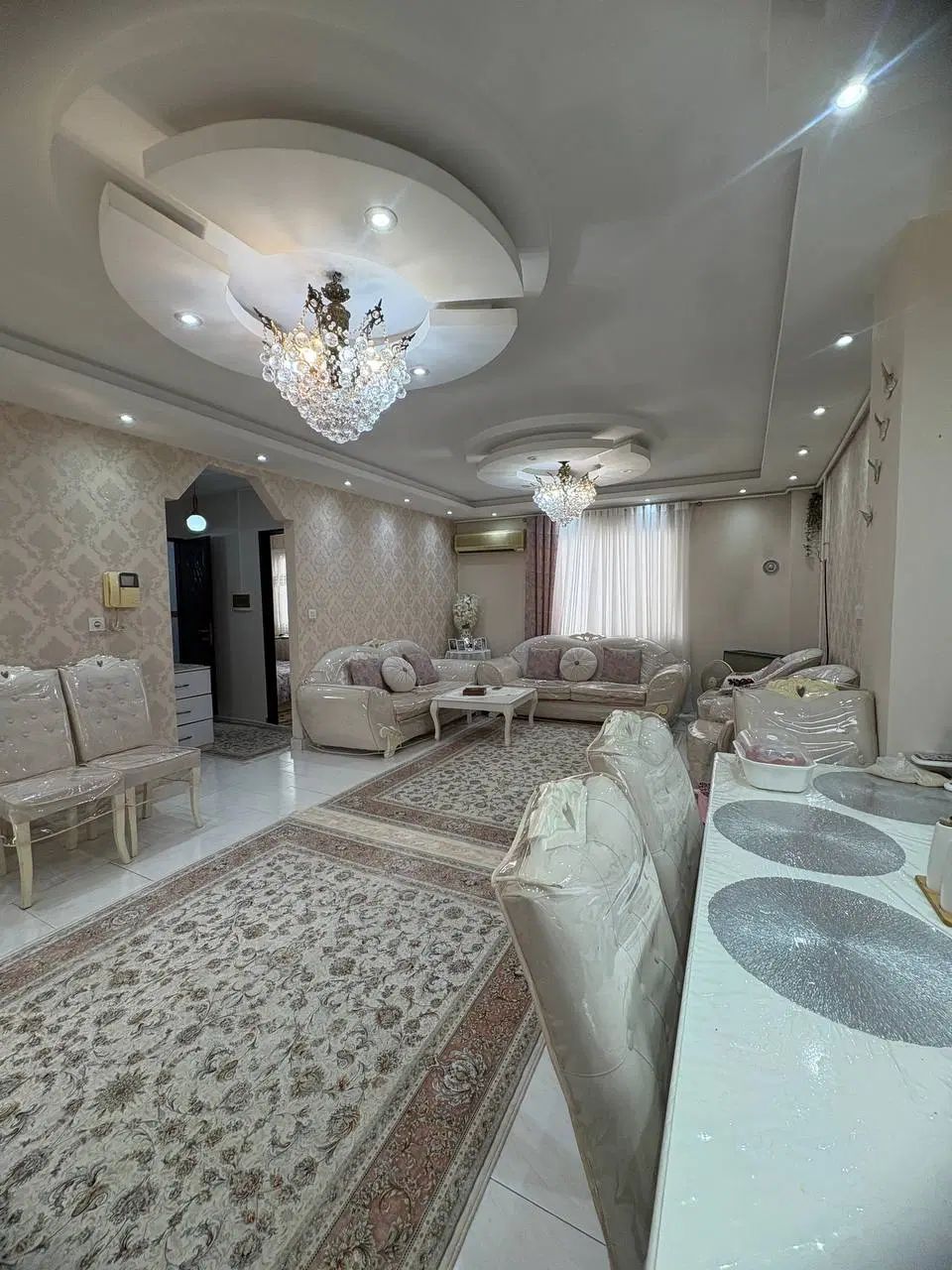 تک واحدی /بازسازی شده/پارک دوخودرو|فروش آپارتمان|رشت, شهرک آیت الله منتظری|دیوار
