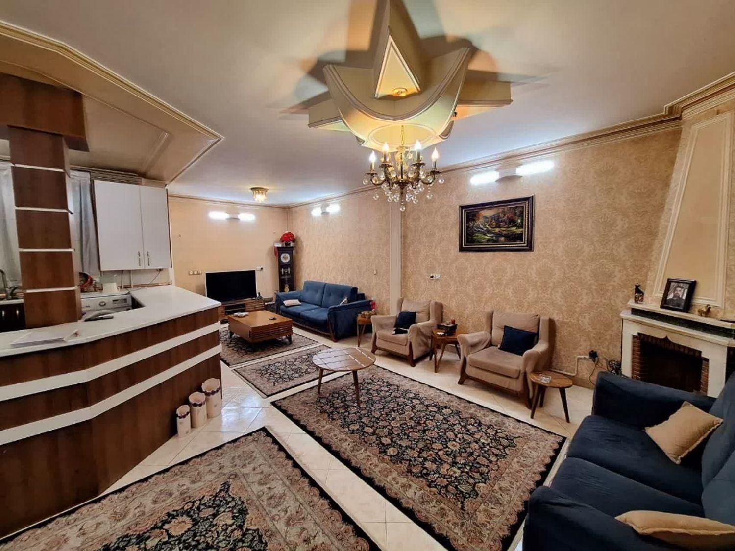 ۸۵ م ۲ خواب فول امکانات ، خوش نقشه خیابان طالقانی|فروش آپارتمان|ورامین, ورامین|دیوار