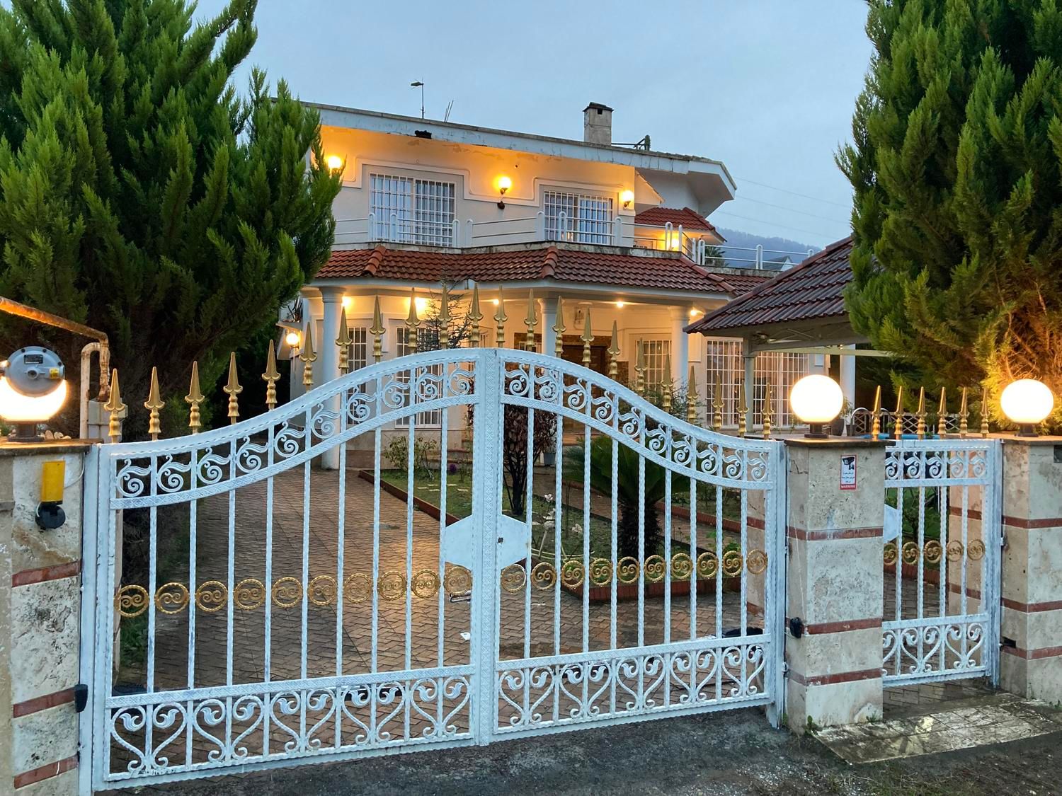 اجاره روزانه ویلا نمک ابرود هچیرود|اجارهٔ کوتاه‌مدت ویلا و باغ|چالوس, |دیوار