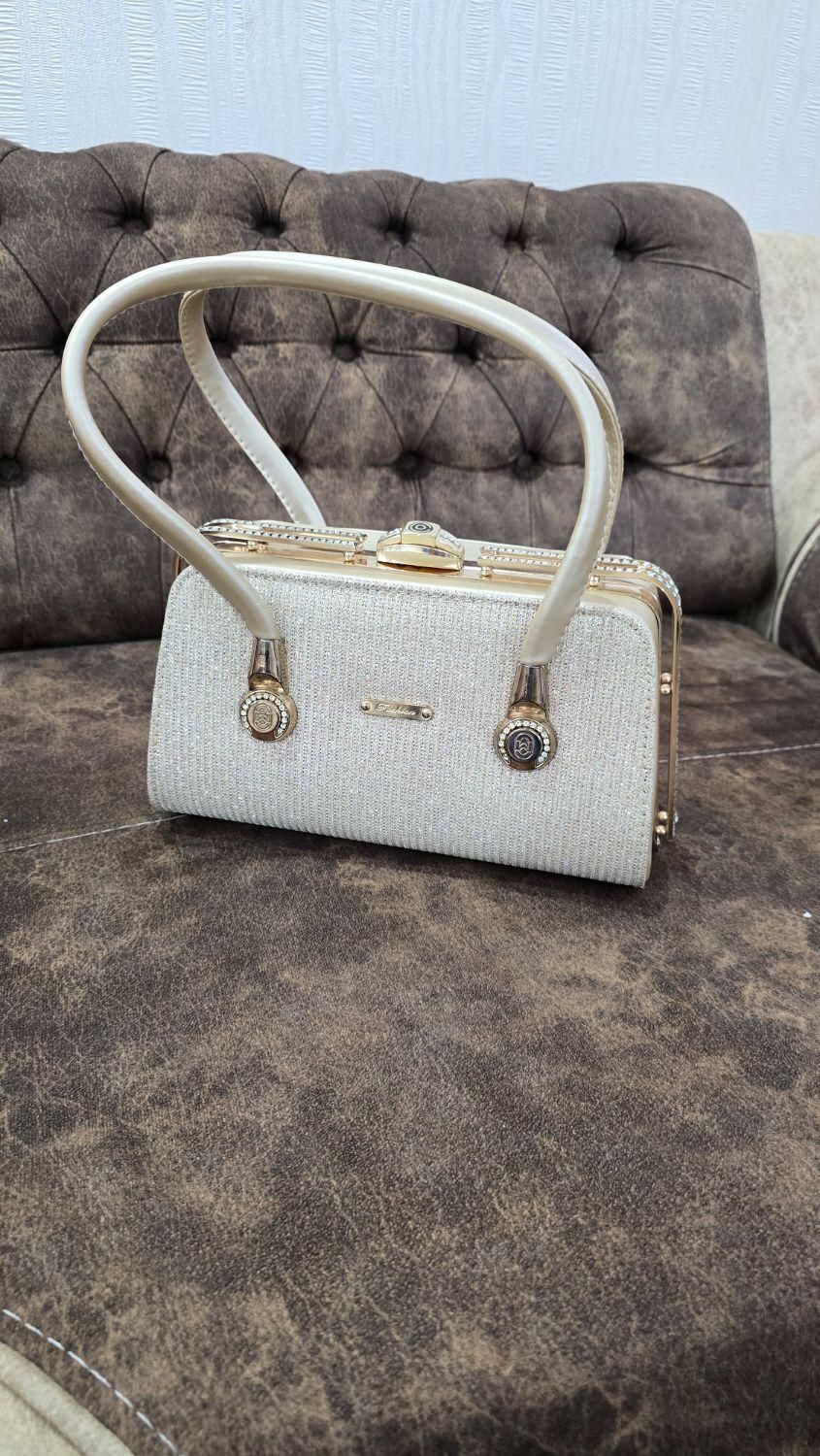 کیف چرم زنانه|کیف، کفش، کمربند|اهواز, پادادشهر|دیوار