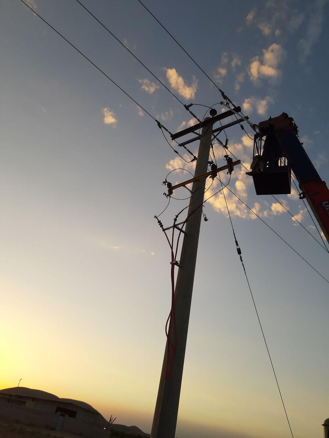 اجاره خدمات جرثقیل منصف هر زمان هر مکان خاو18متر|خدمات حمل و نقل|اصفهان, آبشار|دیوار