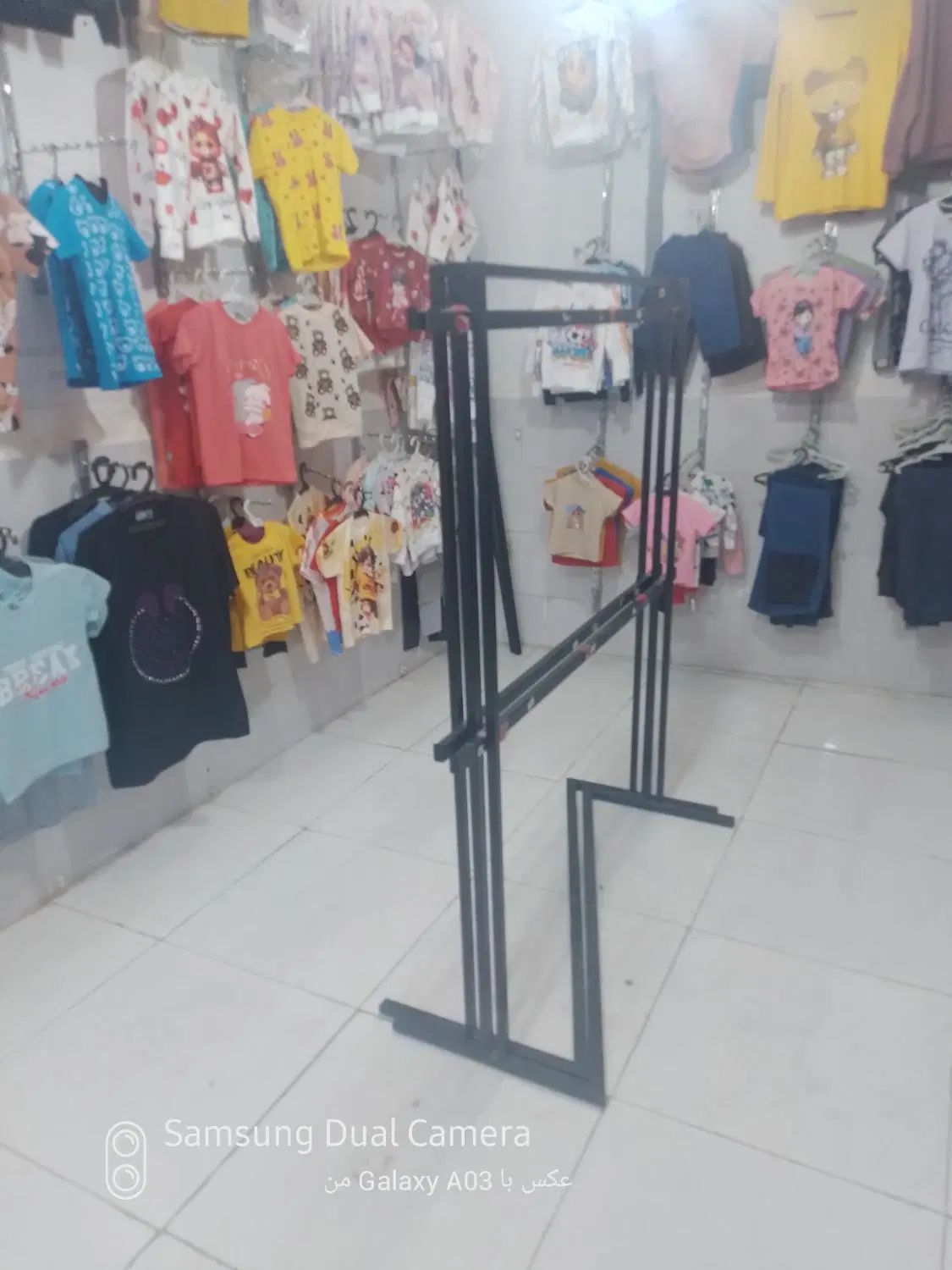چوب لباسی بزرک وکوچک ویترین رگال و قفسه رگال لباس|بندرخت و رخت‌آویز|مشهد, فاطمیه|دیوار