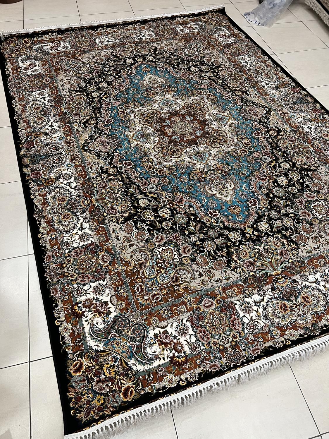 فرش نادر ۹متر ( نمایندگی اصلی قالی تارا)|فرش|تبریز, |دیوار