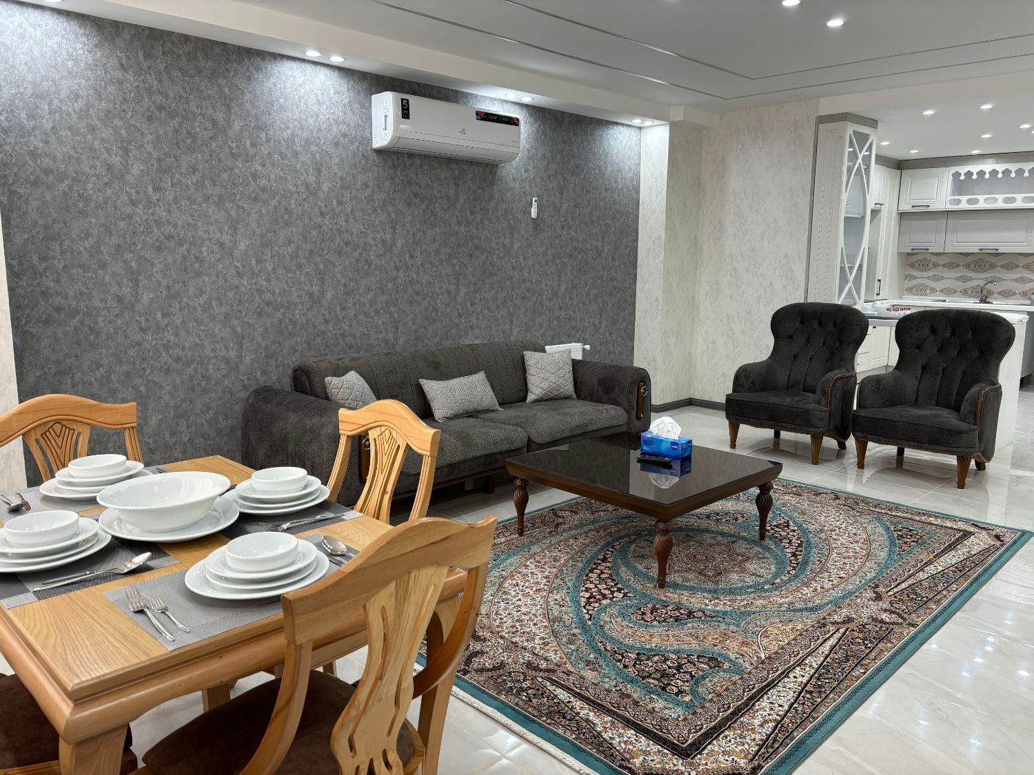 اجاره آپارتمان مبله نوساز لوکس|اجارهٔ کوتاهمدت آپارتمان و سوئیت|شیراز, فرهنگ شهر|دیوار