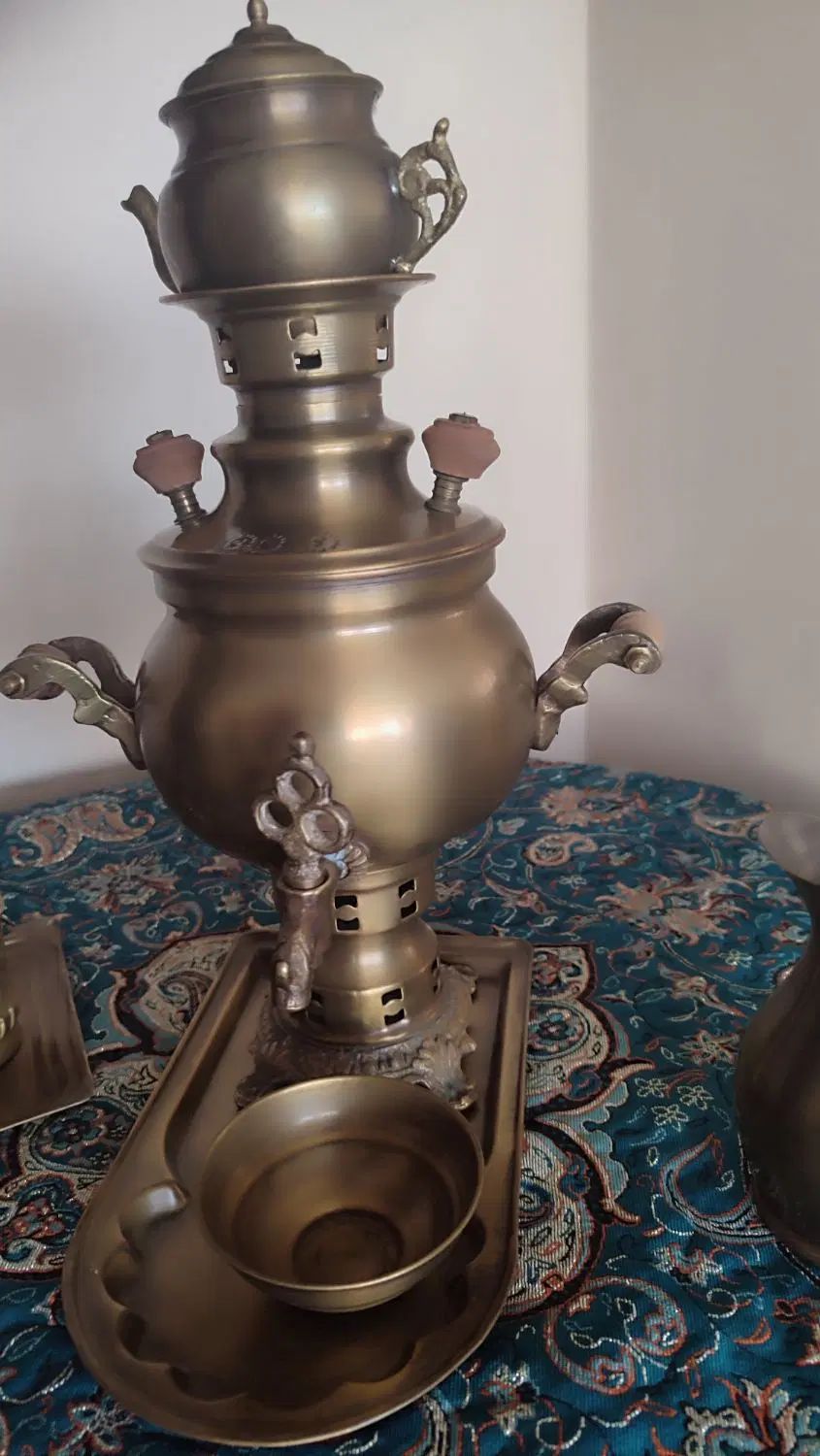سماور آتیشی برنجی ( سرویس کامل)|کلکسیون اشیاء عتیقه|اصفهان, خواجو|دیوار
