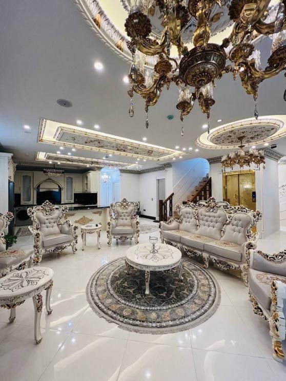 کاخ ویلا۳۳۰متری/استخردار/فول فرنیش|فروش خانه و ویلا|امامزاده عبدالله, |دیوار