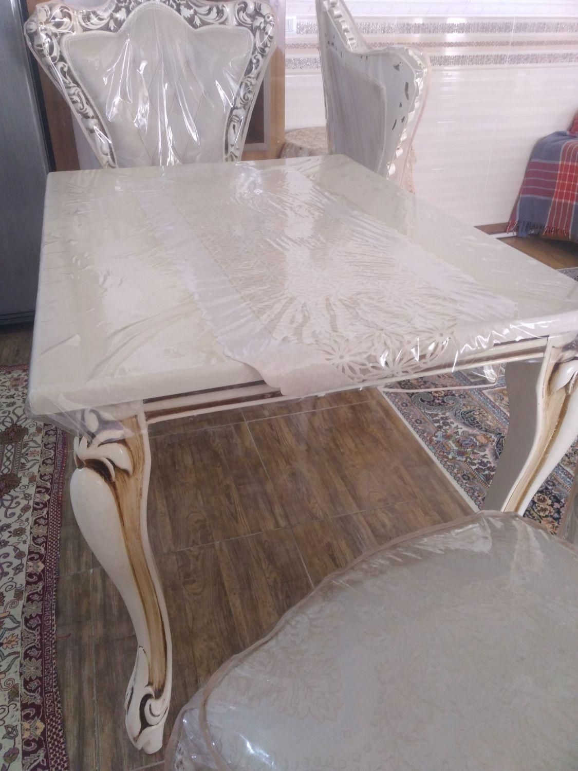 میز و صندلی غذاخوری ۴نفره در حدنو|میز و صندلی غذاخوری|سراب, |دیوار