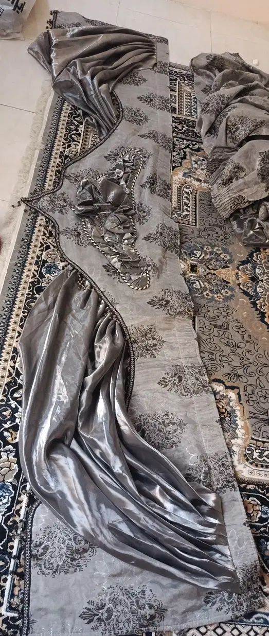 پرده 6متری طوسی نقره ای|پرده، رانر، رومیزی|مشهد, هفت تیر (نه دره)|دیوار