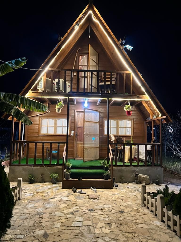 کلبه سوییسی|اجارهٔ کوتاهمدت ویلا و باغ|گرگان, |دیوار