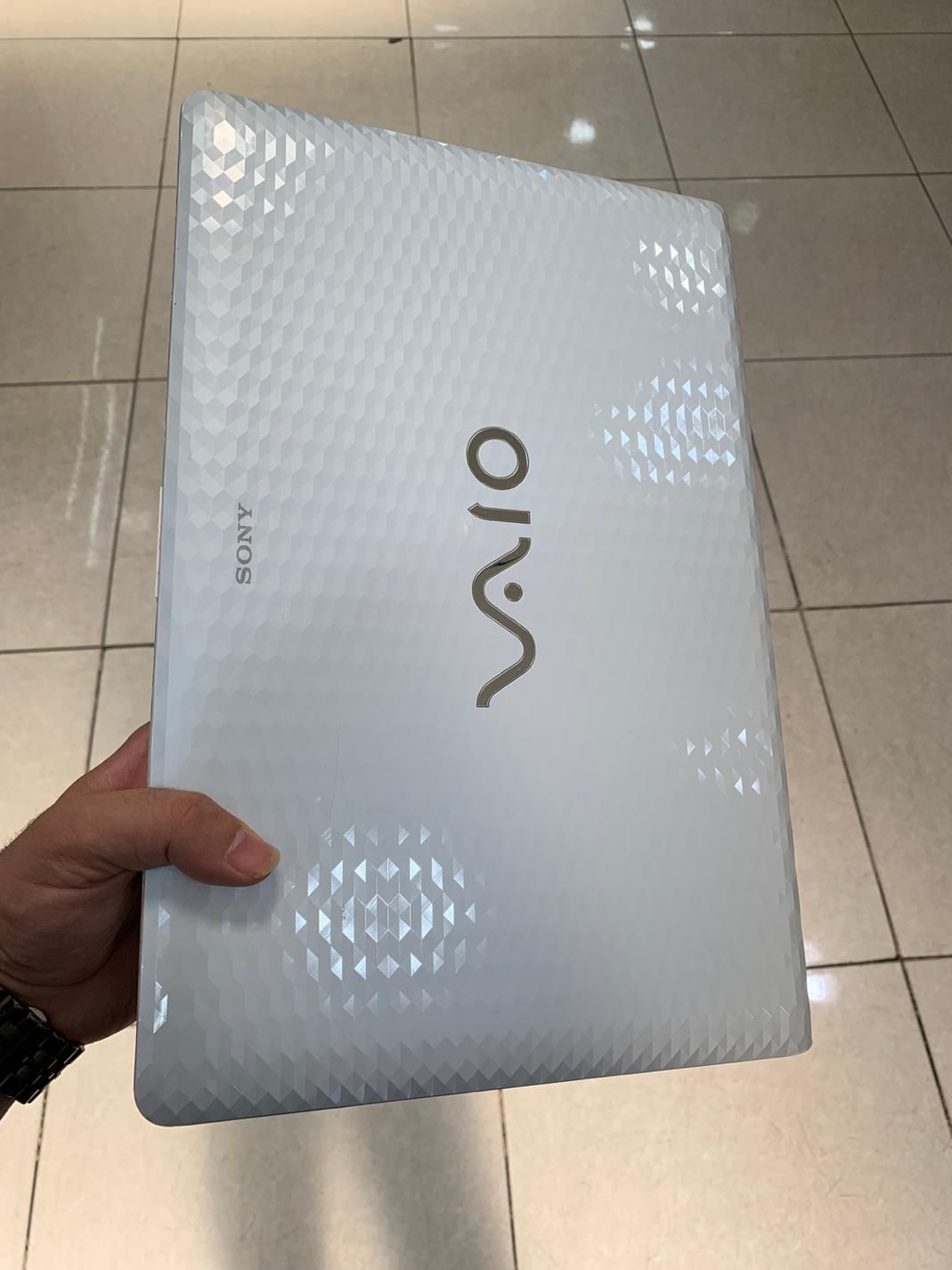 لپ تاپ سونی core i3 vaio هارد SSD رم 8GB|رایانه همراه|تهران, میدان انقلاب|دیوار