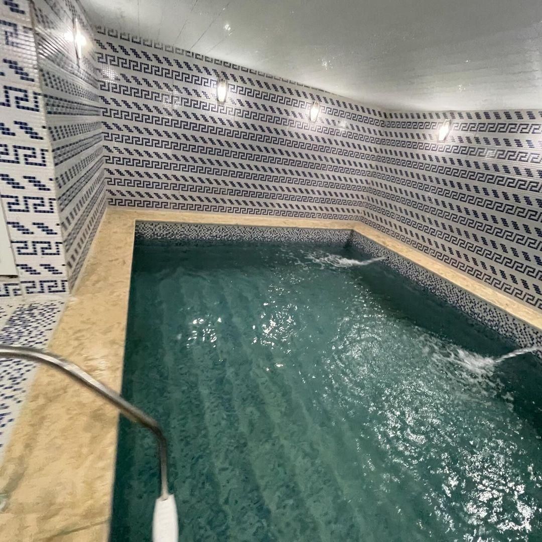 اجاره ویلا استخرآبگرم مبارکه.پیربکران.ابریشم|اجارهٔ کوتاه‌مدت ویلا و باغ|مبارکه, |دیوار