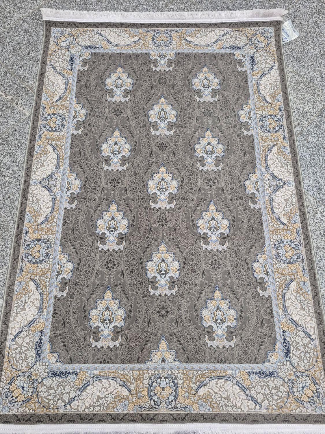 تعدادی قالیچه ۱ در ۱.۵ فیلی طوسی ۱۲۰۰ شانه تخفیفی|فرش|مشهد, امامیه (شهرک غرب)|دیوار