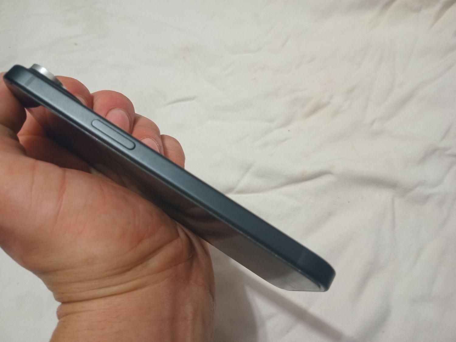 اپل iPhone 15 با حافظهٔ ۱۲۸ گیگابایت|موبایل|قائم‌شهر, |دیوار