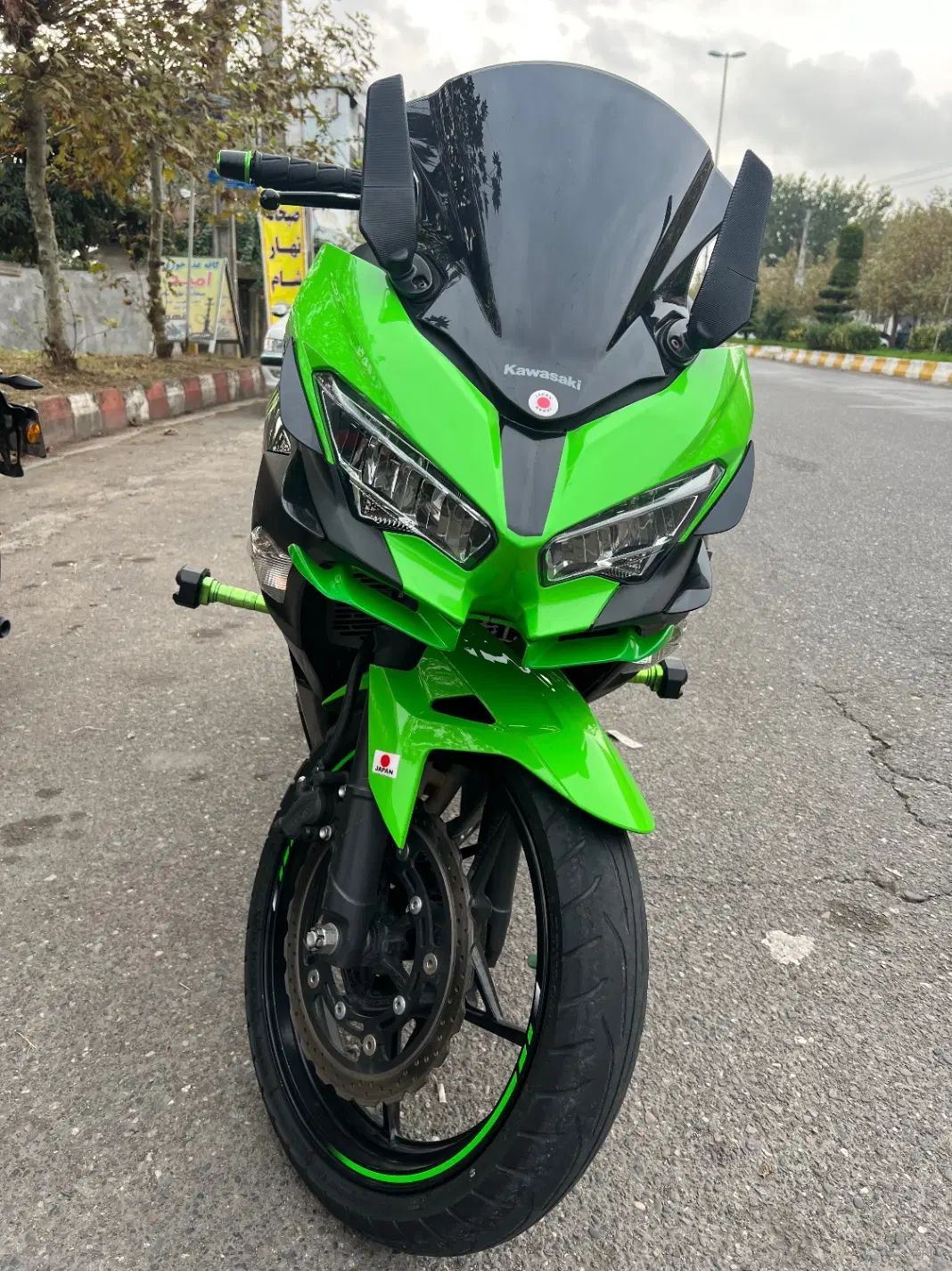 Kawasaki ninja|موتورسیکلت|رشت, گلسار|دیوار