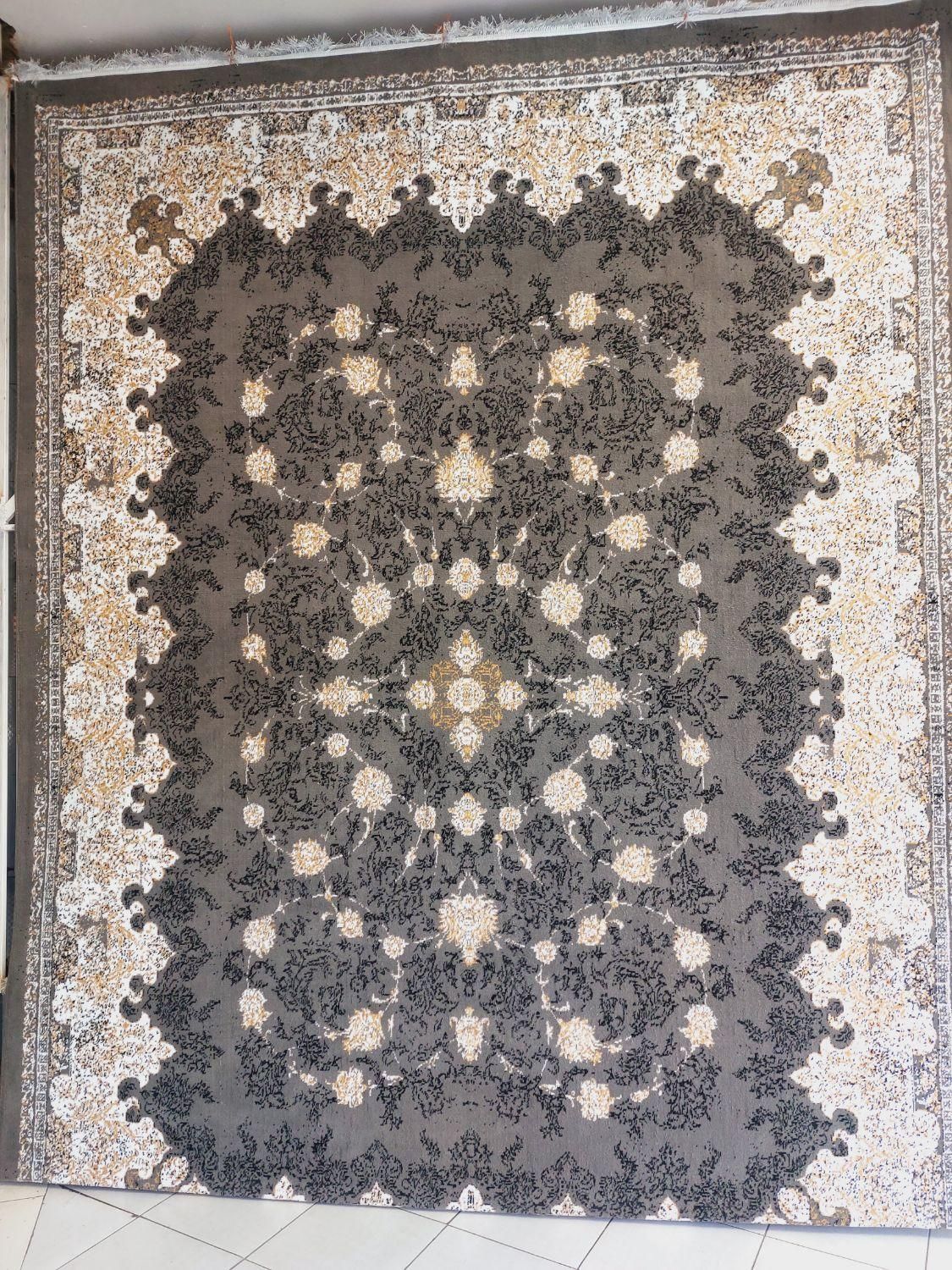 فرش۱۲متری حاجی حسینی طلاب شعبه دیگری ندارد|فرش|مشهد, طلاب|دیوار